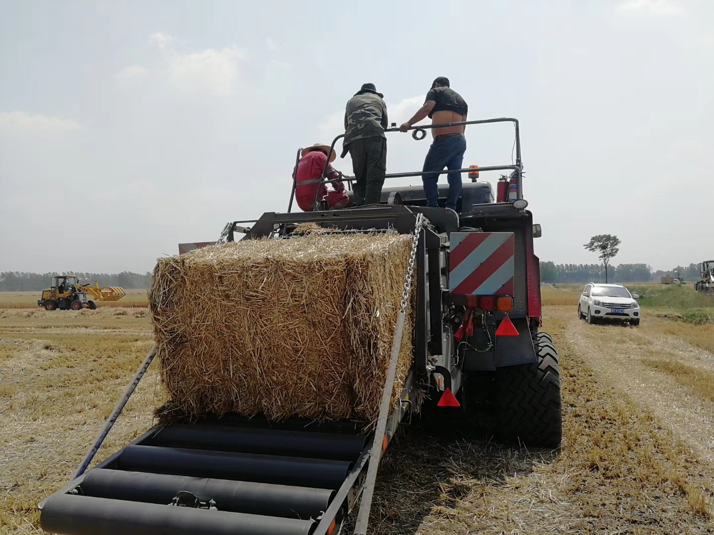 駿洋機(jī)械2020年安徽跨區(qū)保障服務(wù)現(xiàn)場